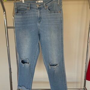 Signature by Levi Strauss Light Blue Cropped Jeans